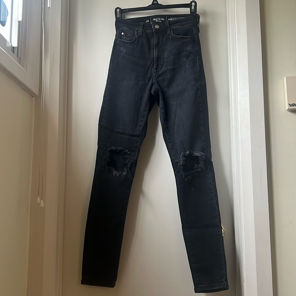 H&M Black Skinny Jeans